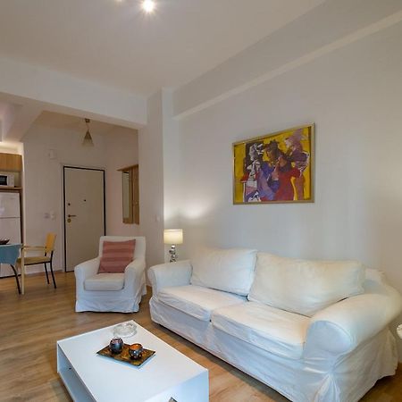 Nice 1Bd Apartment Close To Metro Station Ampelokipoi Athena Bagian luar foto