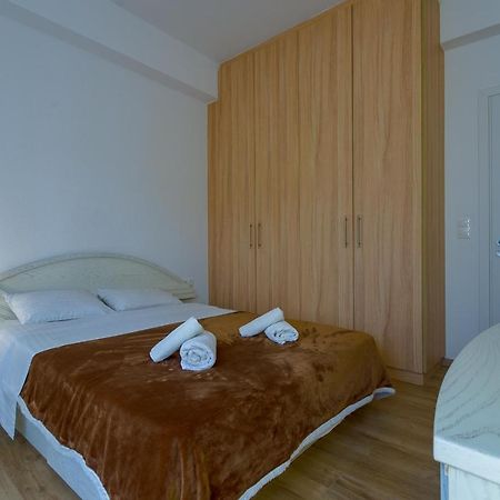 Nice 1Bd Apartment Close To Metro Station Ampelokipoi Athena Bagian luar foto