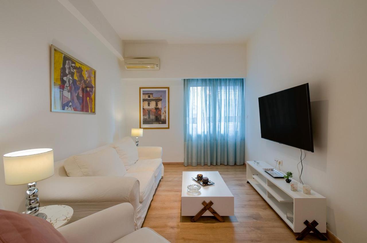 Nice 1Bd Apartment Close To Metro Station Ampelokipoi Athena Bagian luar foto