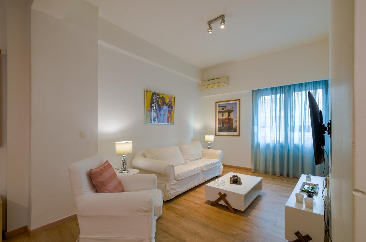 Nice 1Bd Apartment Close To Metro Station Ampelokipoi Athena Bagian luar foto